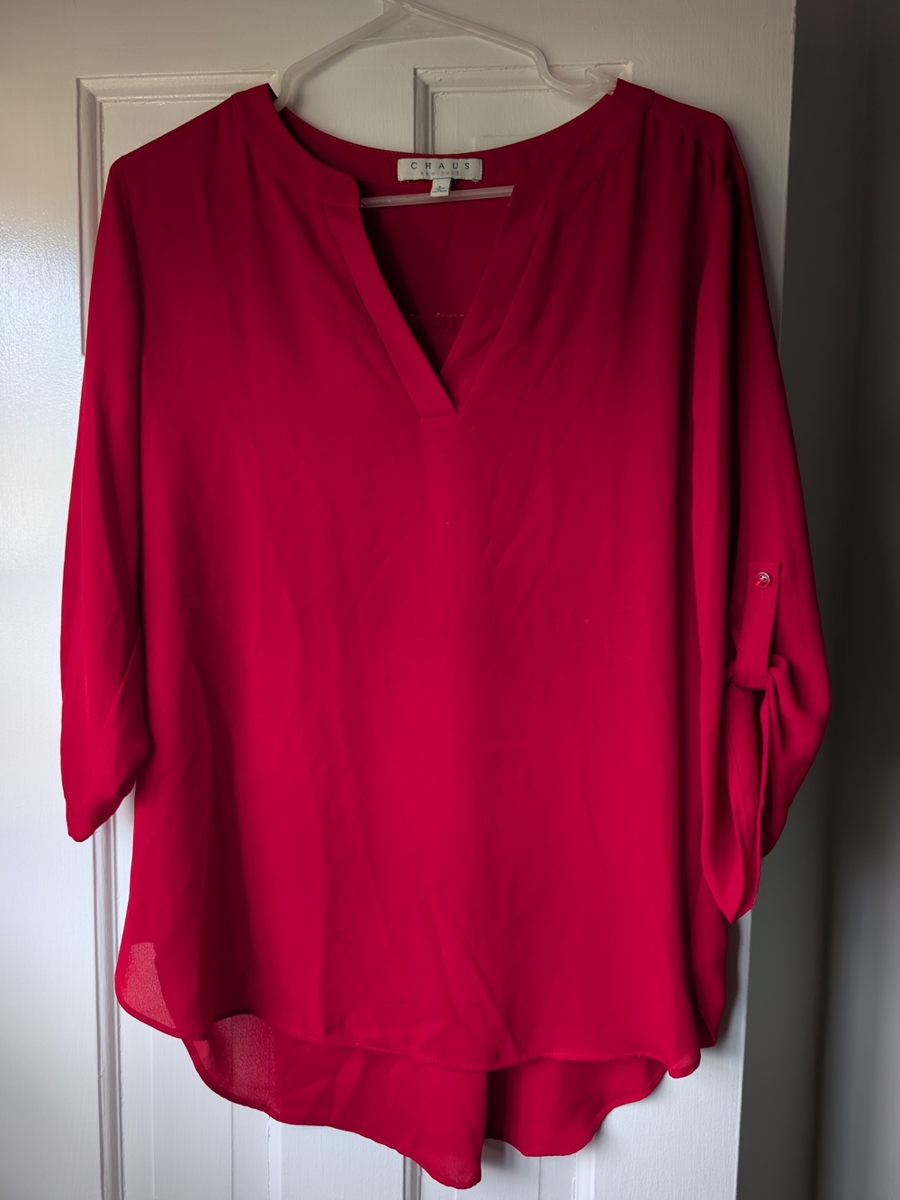 Chaus Women's Red V-Neck Roll-Tab Blouse